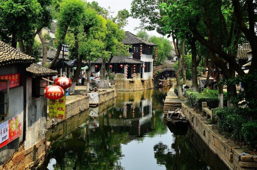年代剧又出王炸剧，1天口碑就爆了，老戏骨演技惊艳四座